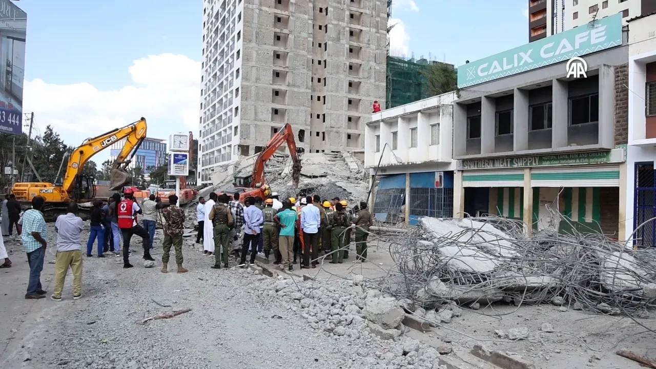 Kenya’da inşaat halindeki bina yerle bir oldu! 4 kişi enkaz altında