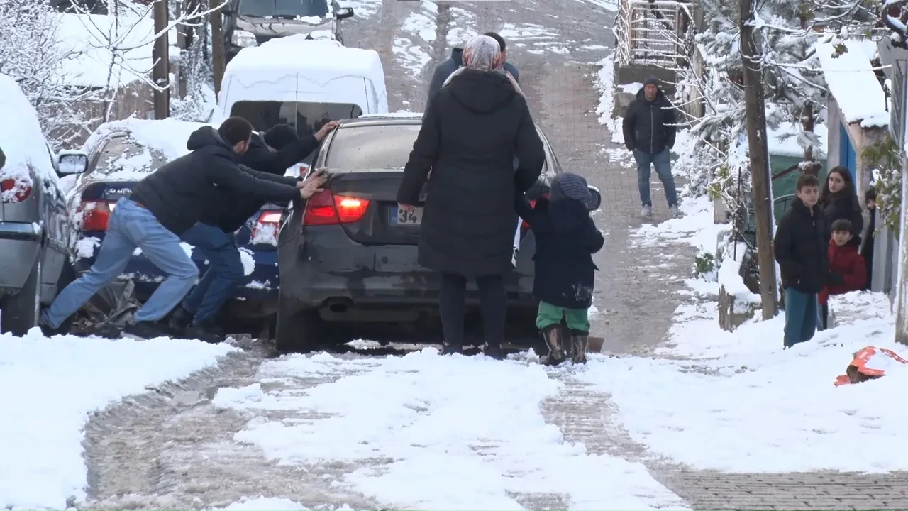 Sarıyer, Beykoz, Şile, Kağıthane ve Beşiktaş okullar bugün tatil mi? 2 Ocak Valilik açıklaması