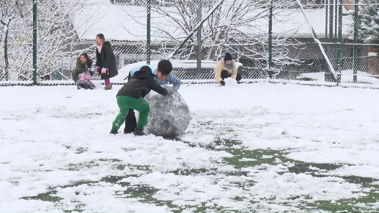 Sarıyer, Beykoz, Şile, Kağıthane ve Beşiktaş okullar bugün tatil mi? 2 Ocak Valilik açıklaması