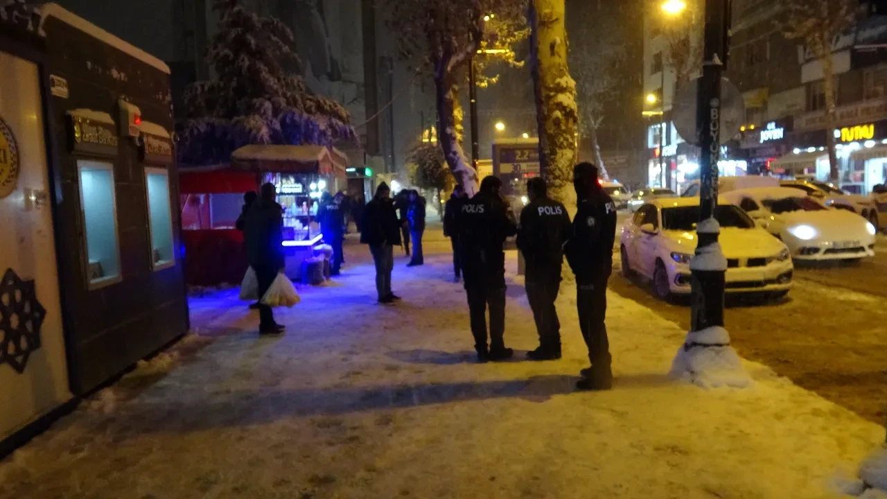 Sosyal medya tartışması cinayetle bitti! 19 yaşındaki genç kızı vahşice katletti