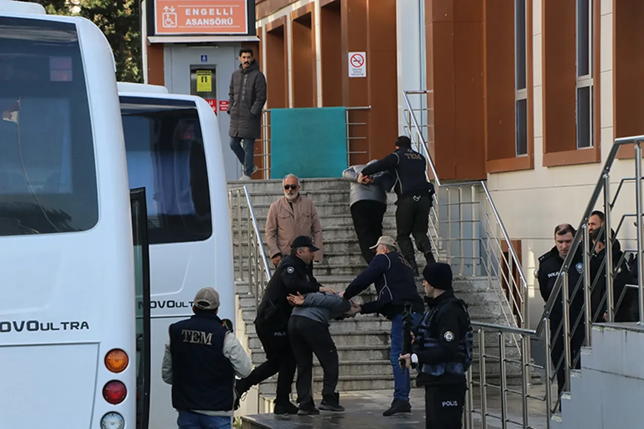Yalova'da 3 polis şehit olmuştu! İstanbul'da DEAŞ operasyonunda yakalanan 115 şüpheli hakkında karar çıktı