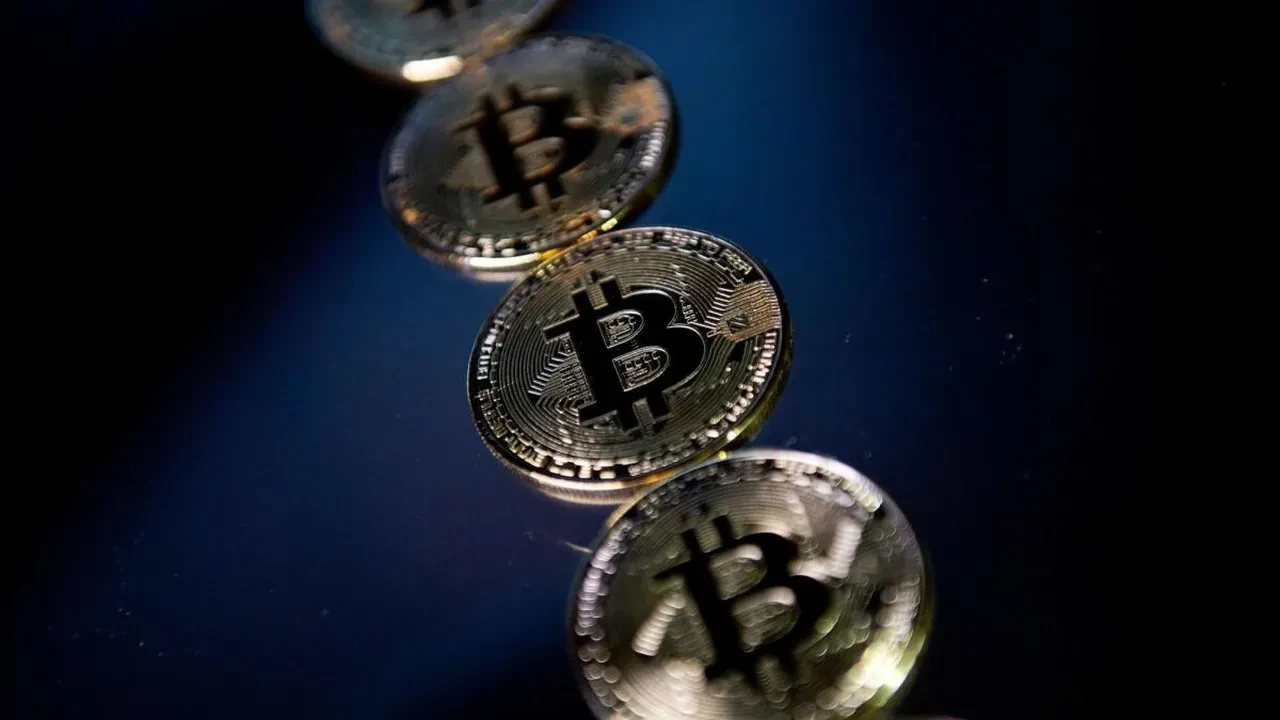 Bitcoin’i sıfır dolara indiren hata