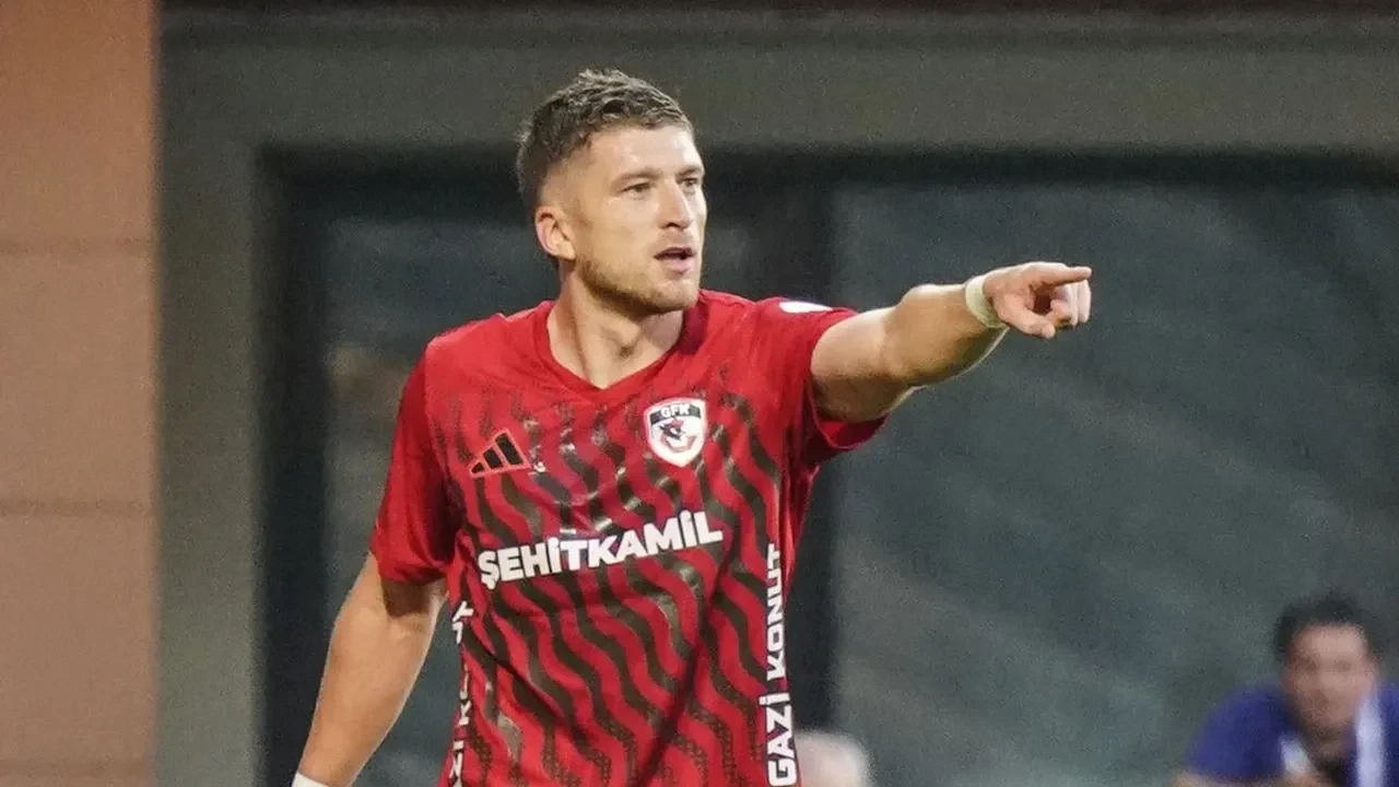 Burak Yılmaz'dan kritik karar: Gaziantep FK'da ayrılık!