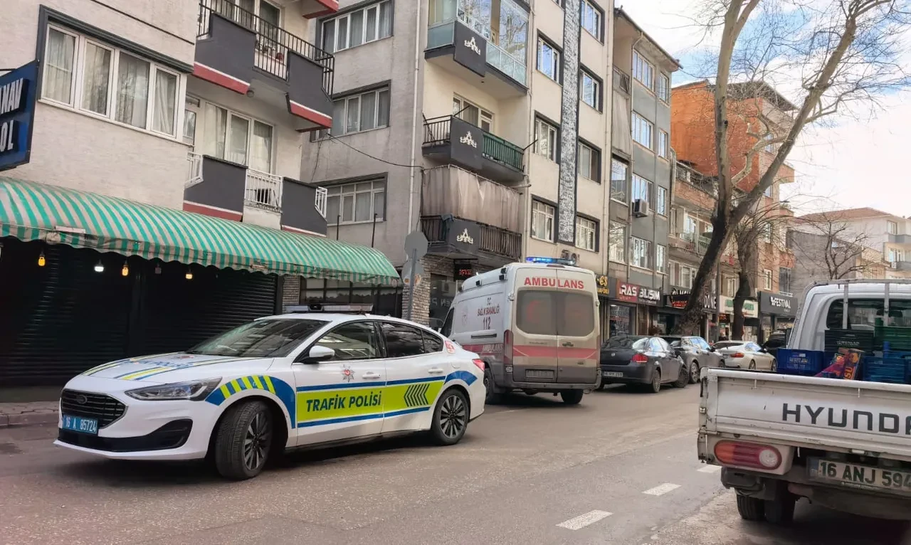 Bursa'da acı olay! Genç adam evinde ölü bulundu