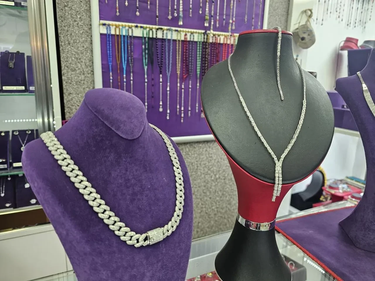 Düğünlerin vazgeçilmezi altın bilezik yerini gümüş bileziğe bırakıyor