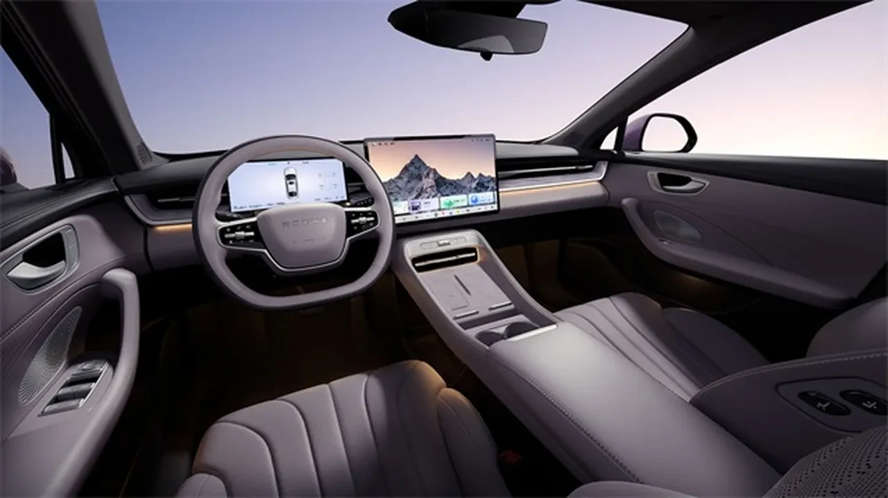 Elektrikli otomobil piyasasında doping! 2050 km menzille rakiplerini silip geçecek