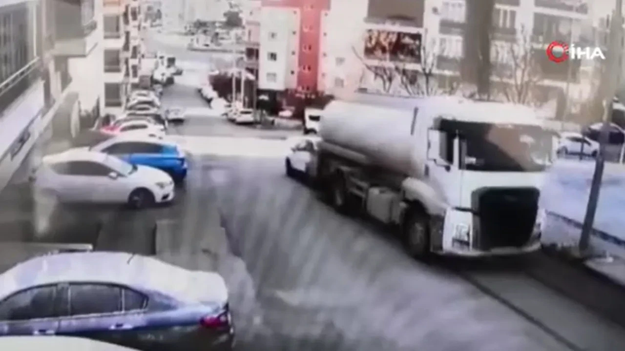 Facianın eşiğinden dönüldü: Tanker 8 aracı biçti 