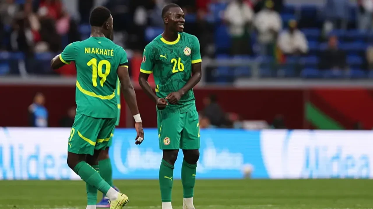 Galatasaray'da transfer çılgınlığı! Önce Hakan sonra Lookman: 5 yıldız peş peşe geliyor!