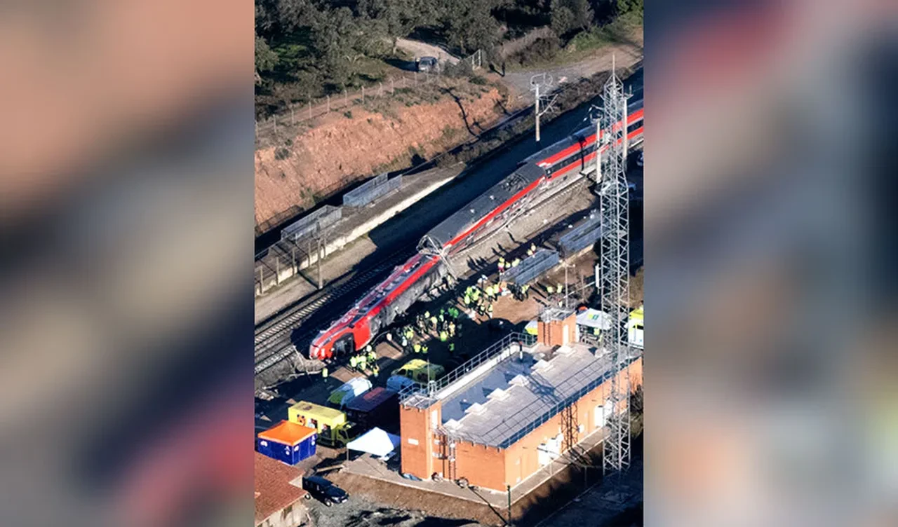 İspanya'da hızlı tren faciasında bilanço ağrılaşıyor! 'Son derece garip' bir olay