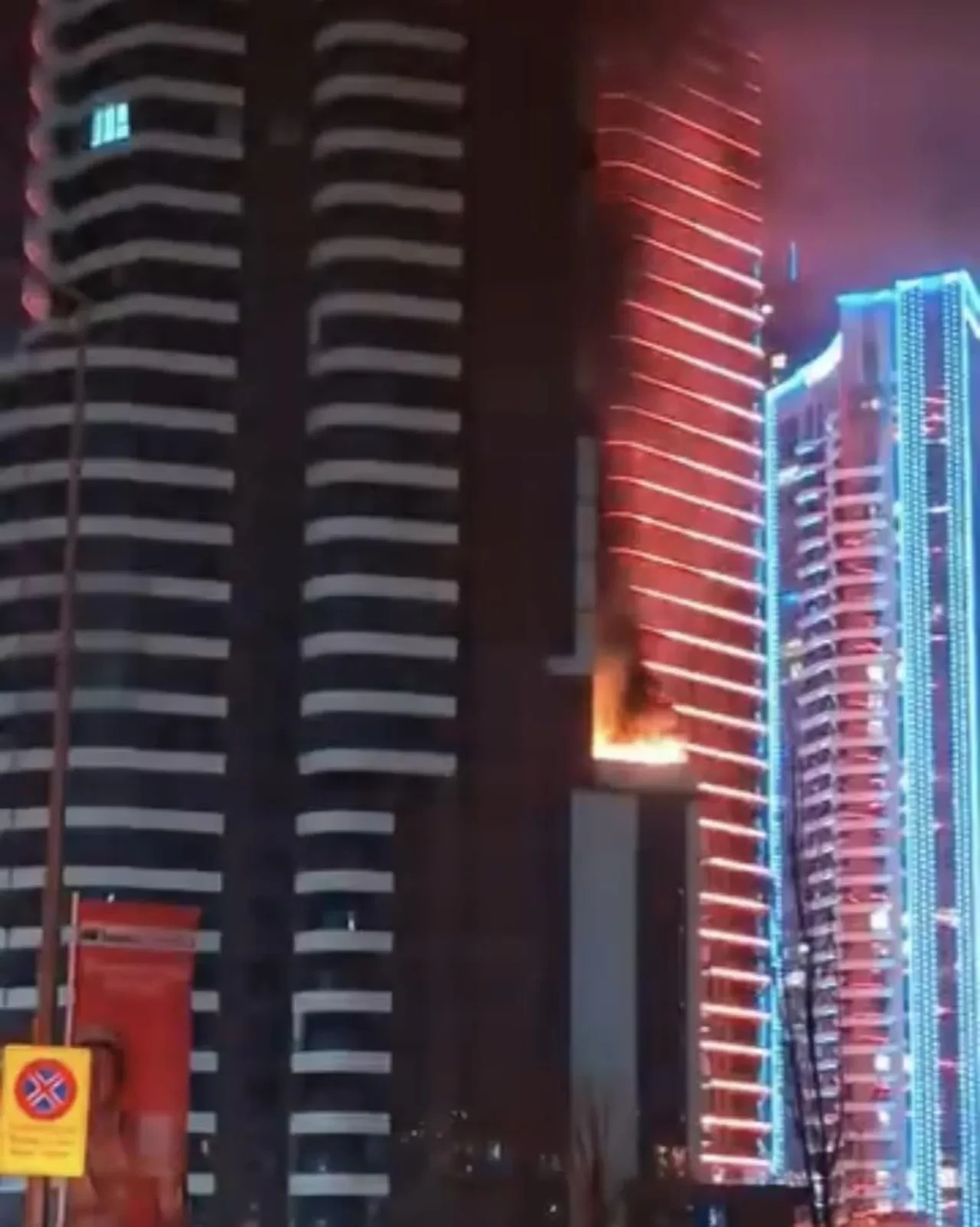 İzmir'de lüks site alevlere teslim oldu! İtfaiye facianın eşiğinden döndürdü