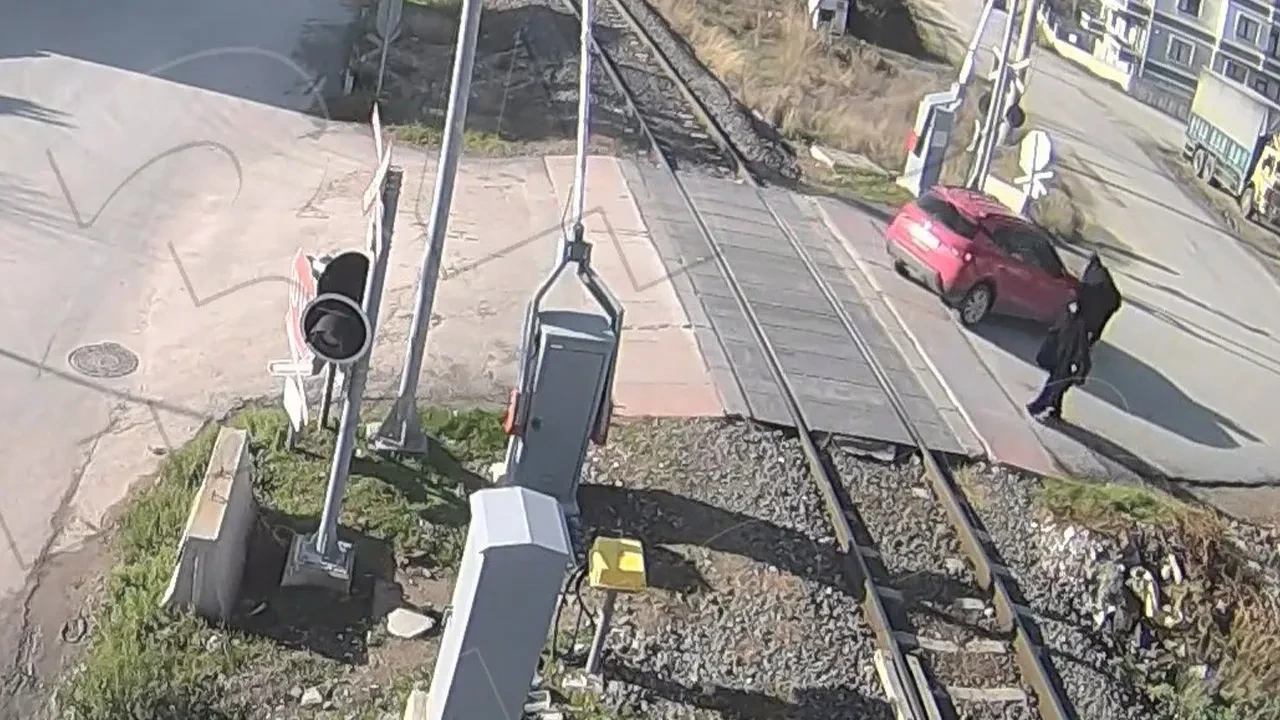 Kent kameralarına yansıdı! İşte dikkatsizliğin getirdiği kazalar