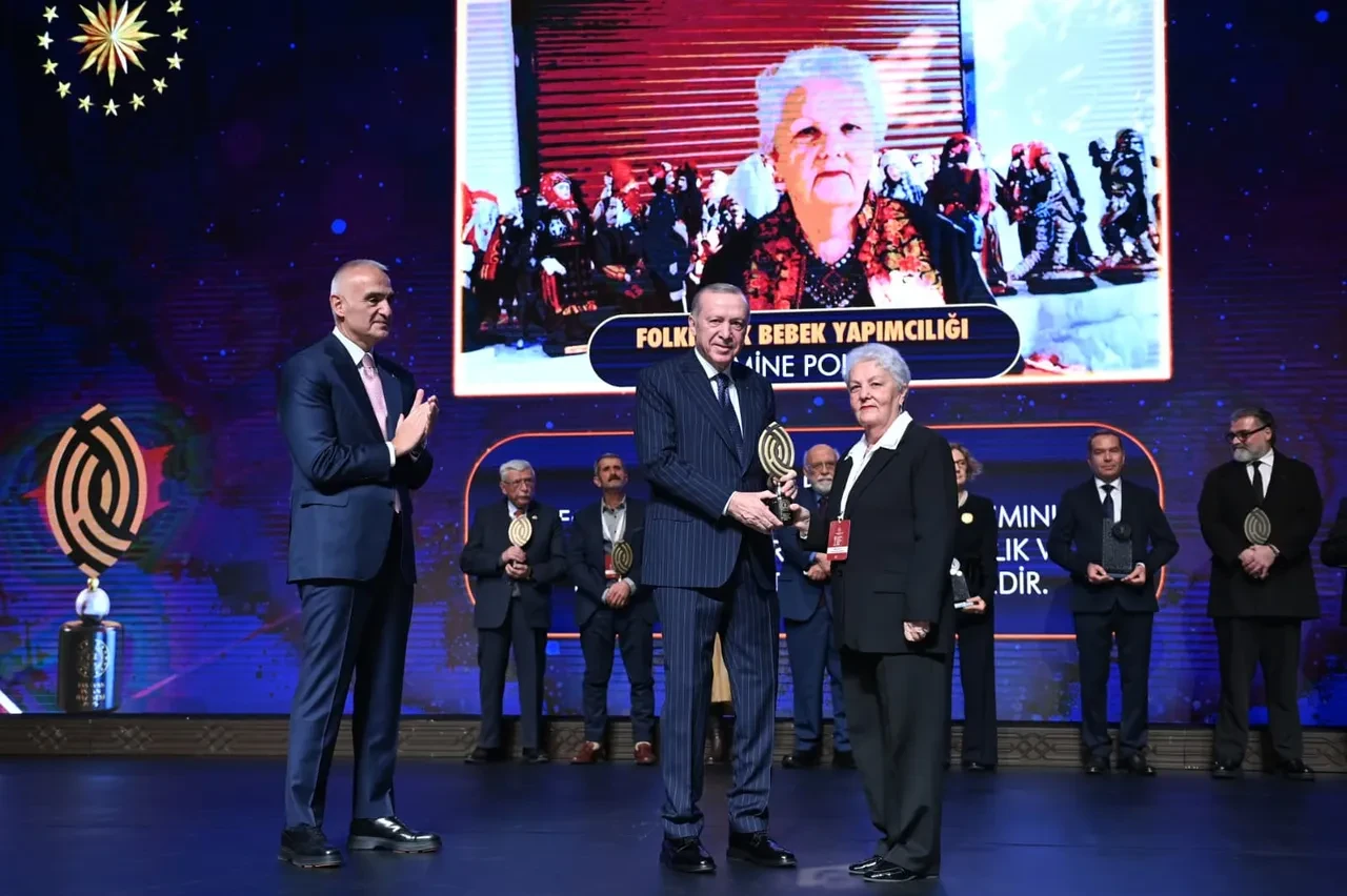 Kültürün hafızasını taşıyan ustalara ödül