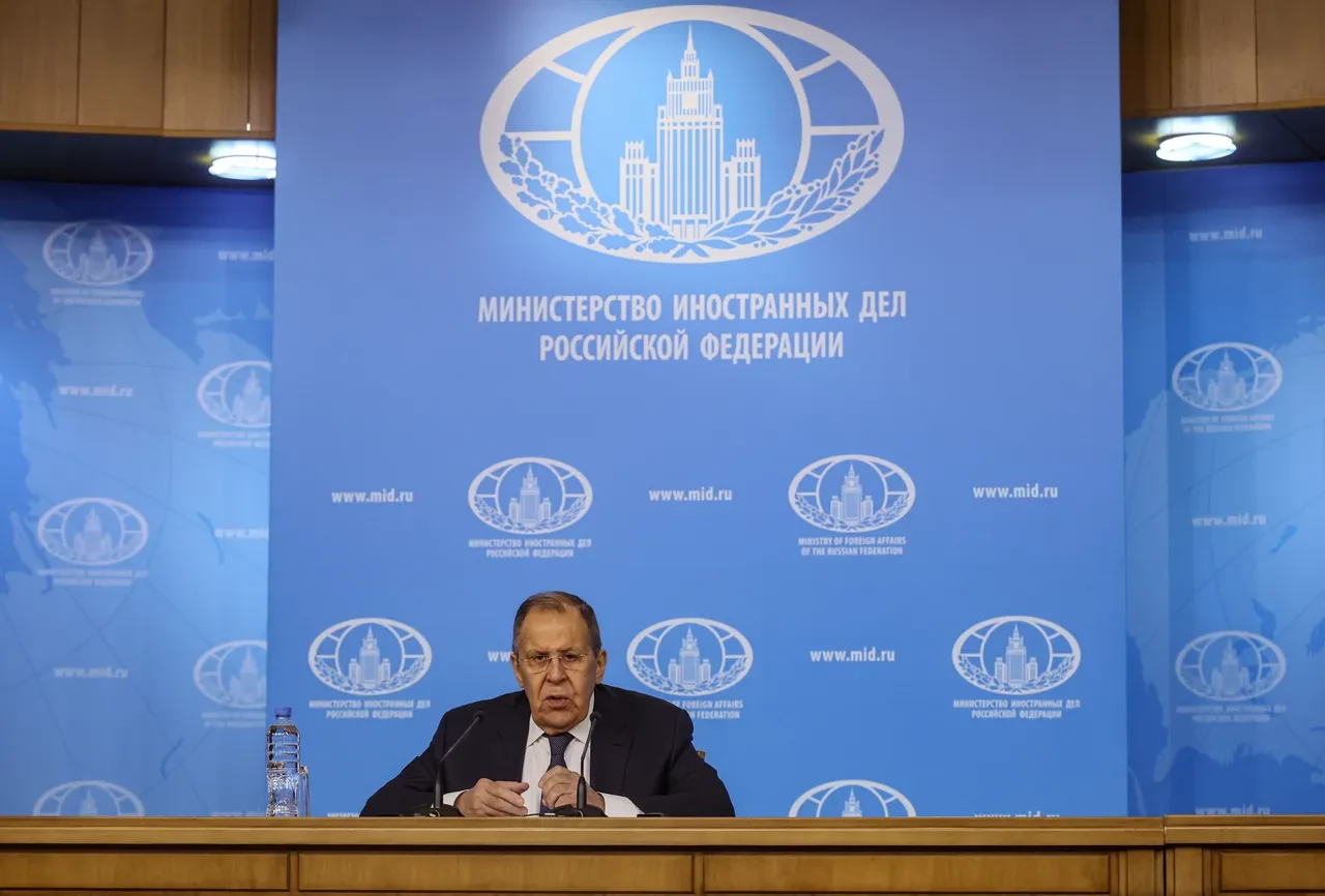 Lavrov'dan 'Trump bunu çok iyi biliyor' tepkisi: Rusya ve Çin'in Grönland'ı ele geçirme planı yok