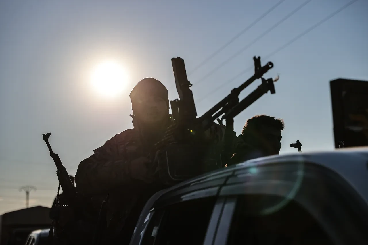 Suriye'de orduyla başa çıkamayan terör örgütü YPG sivilleri katlediyor! Çatışmalar sürüyor