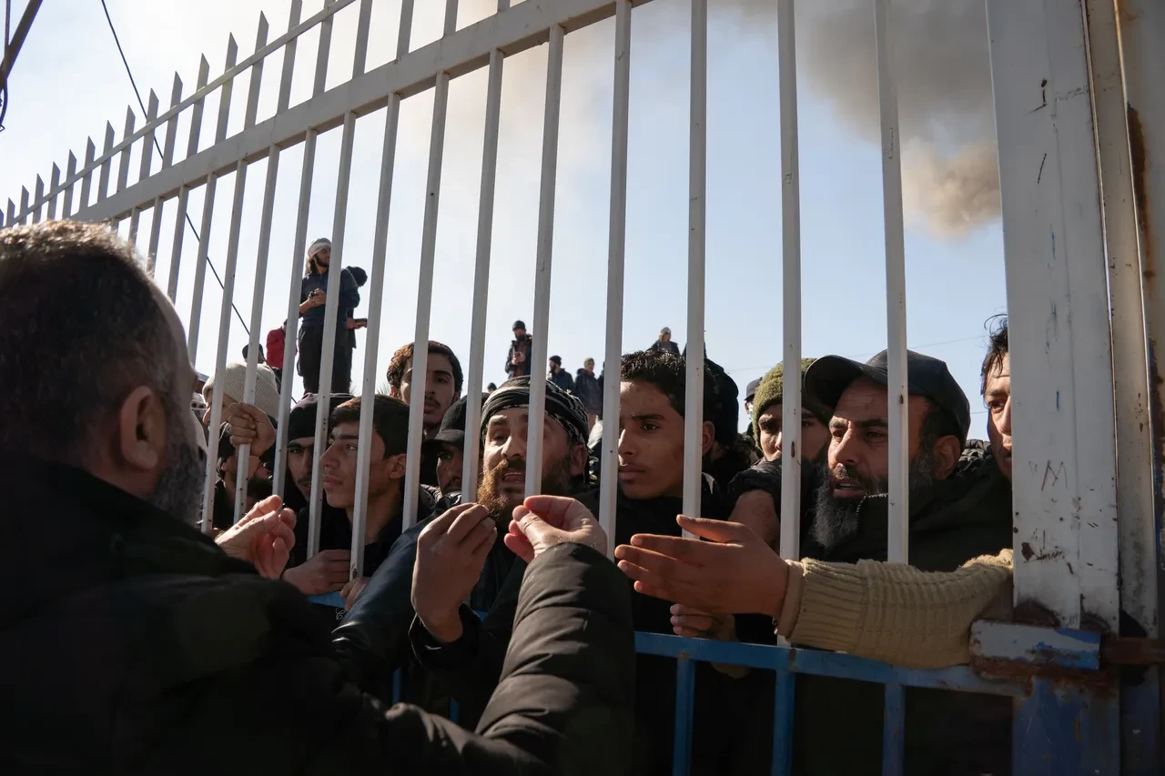 ABD Suriye'deki DEAŞ'lıların ne olacağını açıkladı: 7 bin kişi Irak'a götürülecek