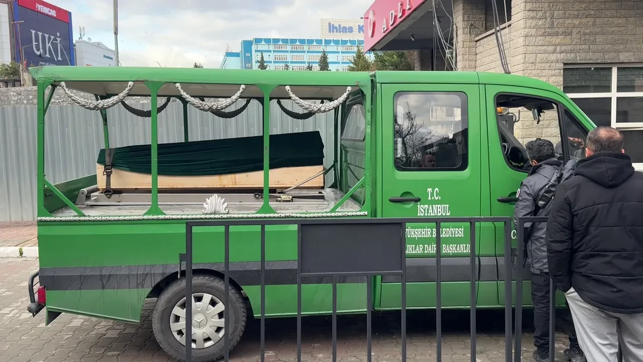 İstanbul Boğazı'nda bulunan cesedin Rus yüzücü Nikolai Svechnikov'a ait olduğu tespit edildi