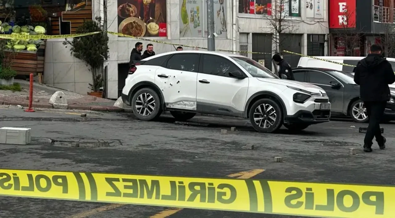 Kağıthane'deki saldırının görüntüsü ortaya çıktı! Kalaşnikofla çapraz ateşe tuttular