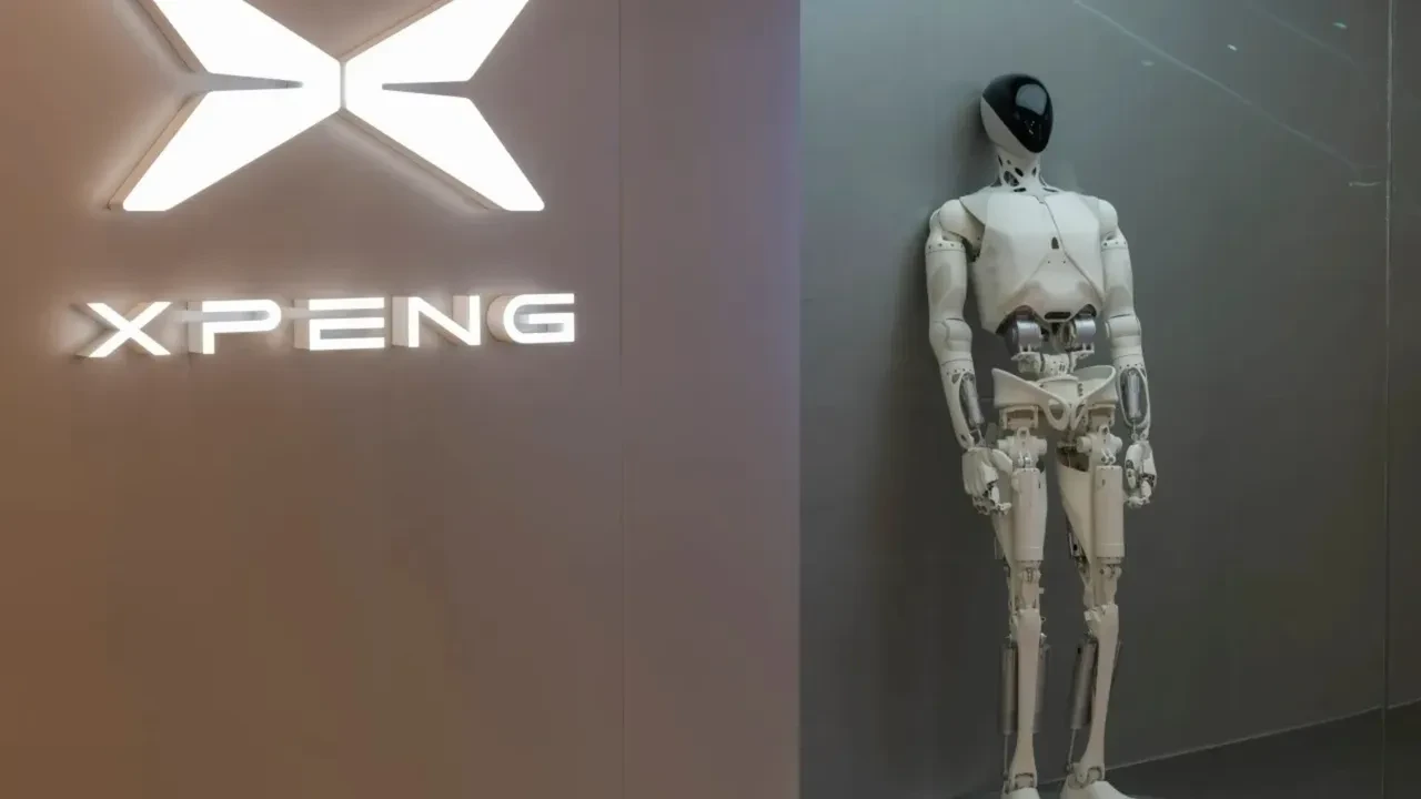 Otomotiv standartlarında ilk insansı robot üretildi