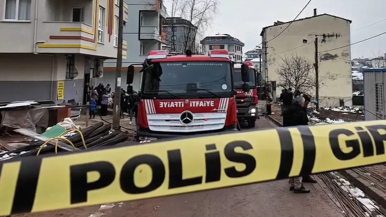 Sultanbeyli'de yangın paniği! Binada mahsur kaldılar