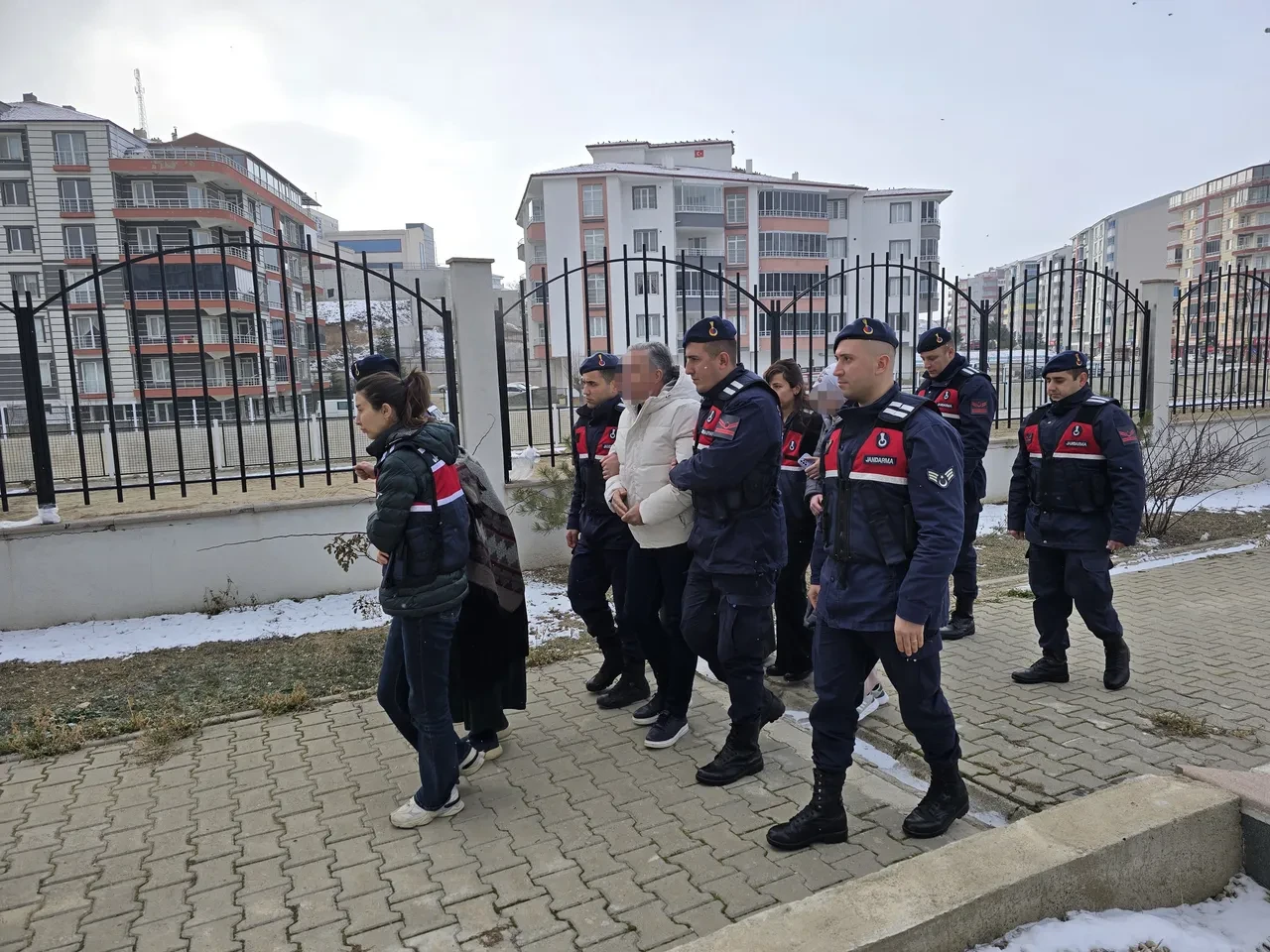 Yozgat'ta şoke eden olay! Ölen kardeşinin kimliği ile yapmadığı kalmamış: Devleti 15 milyon TL dolandırmış 