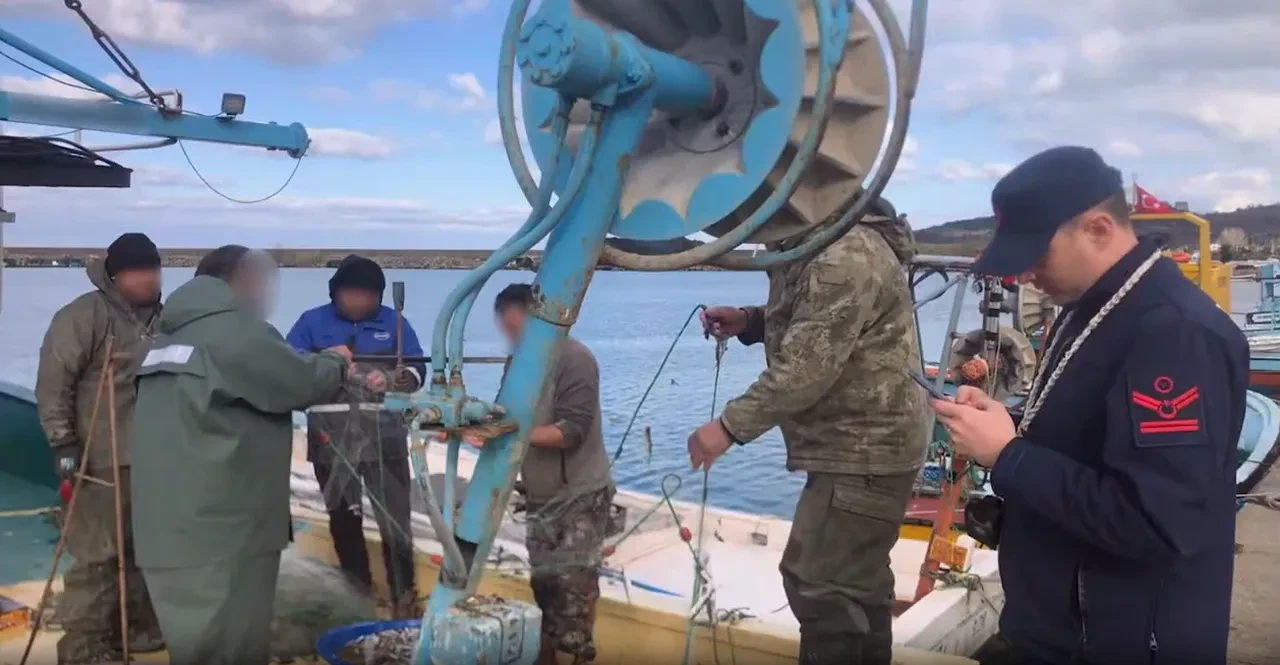 81 ilde denetim: Yüzlerce düzensiz göçmen yakalandı