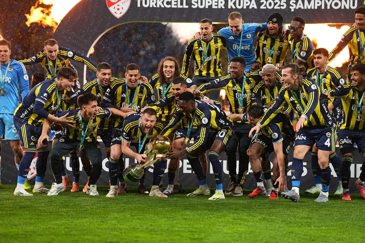 Fenerbahçe, Avrupa Ligi'nde Aston Villa'yı konuk ediyor! Maç öncesi muhtemel 11'ler