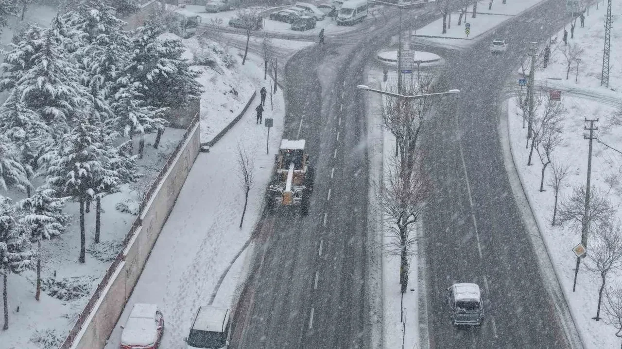 Kuvvetli yağış uyarısı SON DAKİKA! İstanbul'a kar yağacak mı? 23-24 Ocak hava durumu!