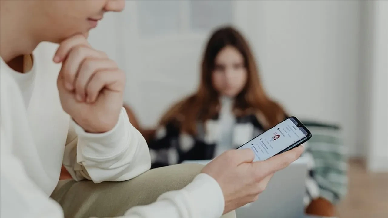 Şiddet büyüyerek geliyor! Çocuğunuzda bu davranışlar varsa dikkat