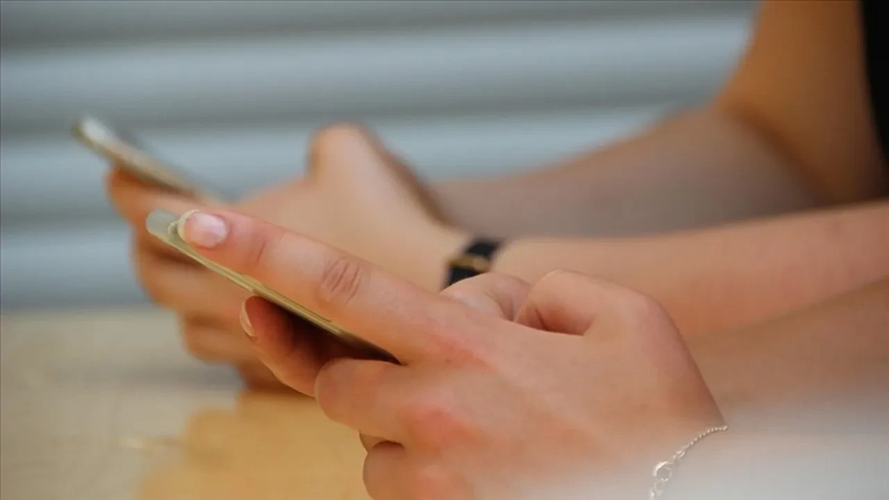 Şiddet büyüyerek geliyor! Çocuğunuzda bu davranışlar varsa dikkat