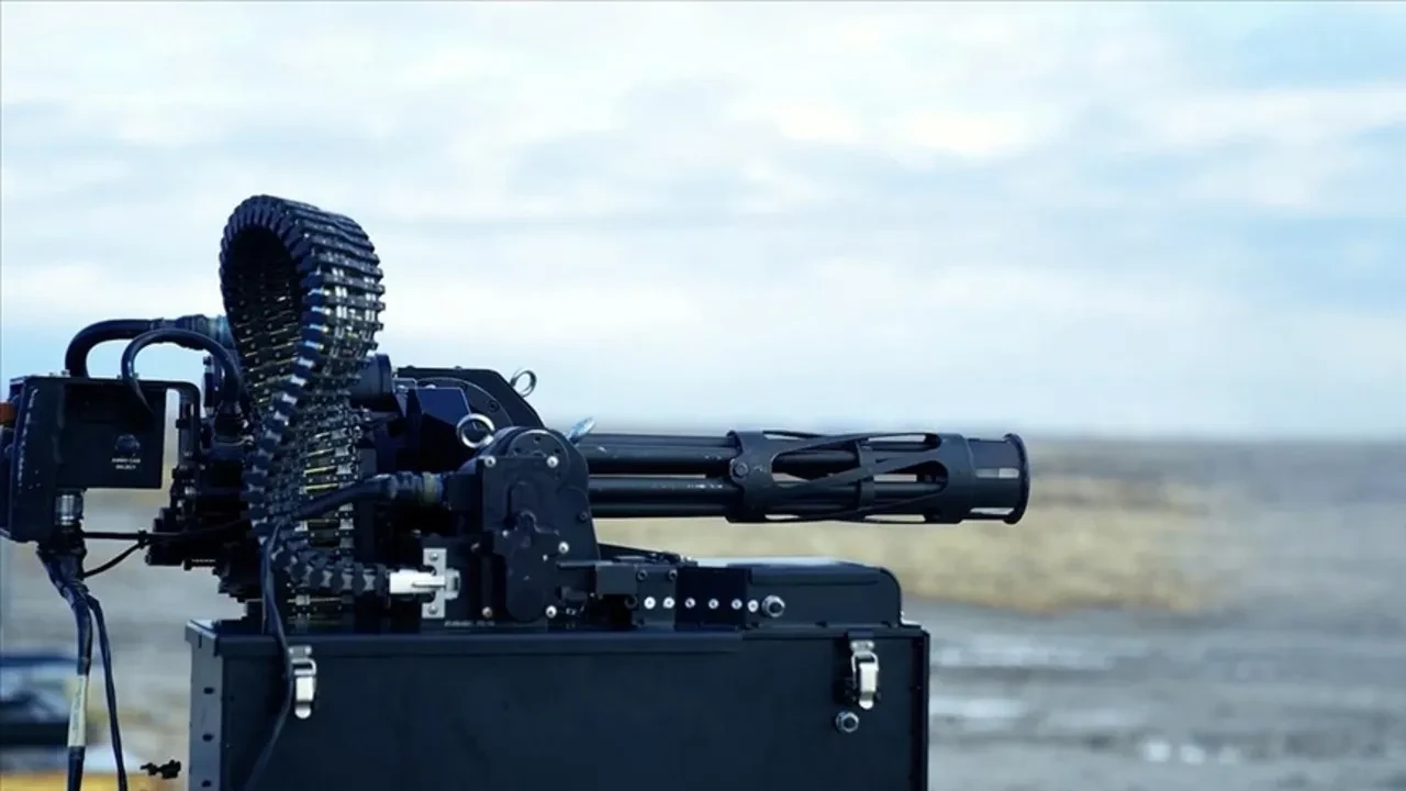 Türk mühendislerden "dron tehdidine" çözüm: Dakikada 3000 mermi yağdırıyor