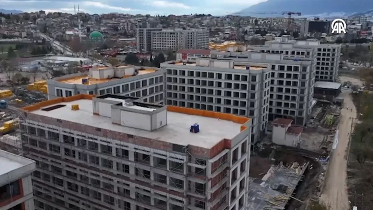 Türkiye'de ilk ve ücretsiz! Deprem anında bütün bilgileri geçecek: Tek tuşla risk öğrenilecek