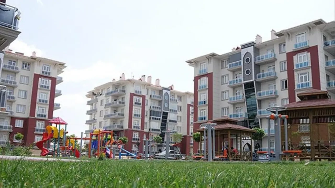 Türkiye’nin en kalabalık ilçeleri belli oldu! Zirvedeki ilçe 60 şehirden daha kalabalık