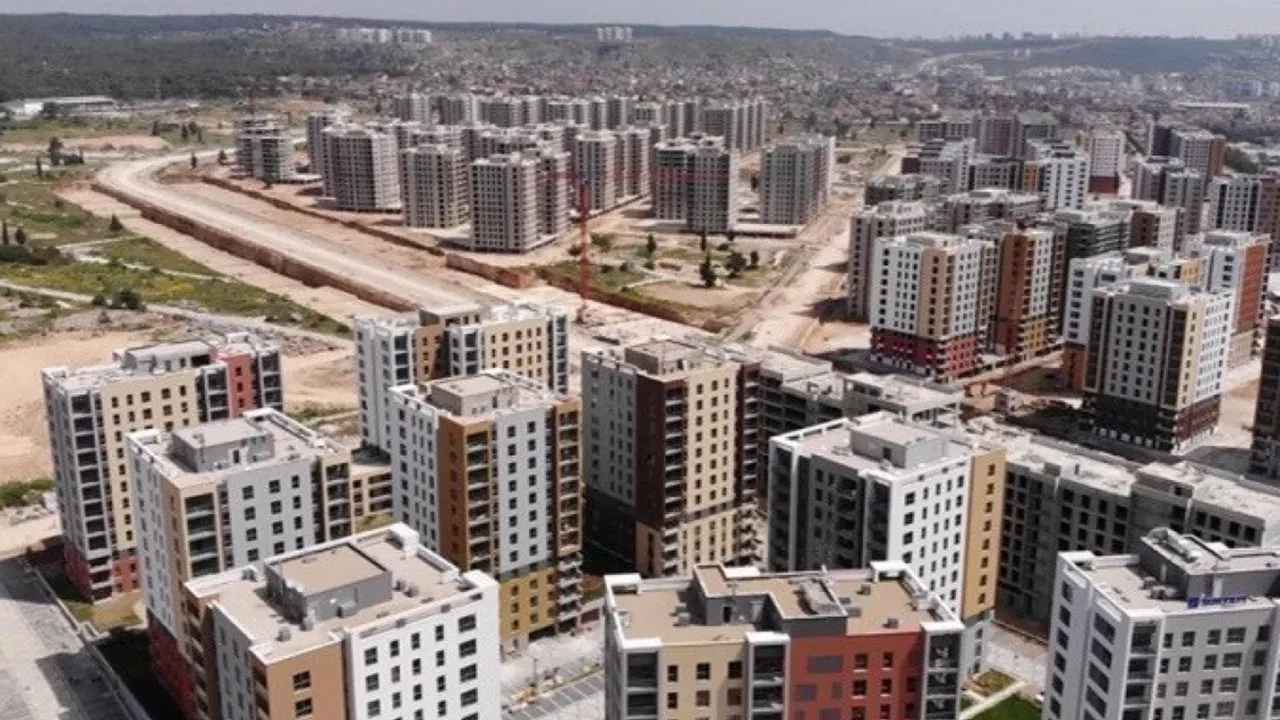 Türkiye’nin en kalabalık ilçeleri belli oldu! Zirvedeki ilçe 60 şehirden daha kalabalık