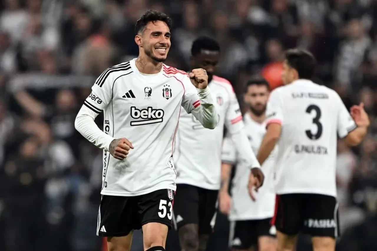 Beşiktaşlı Emirhan Topçu'ya Avrupa devinden yakın markaj!