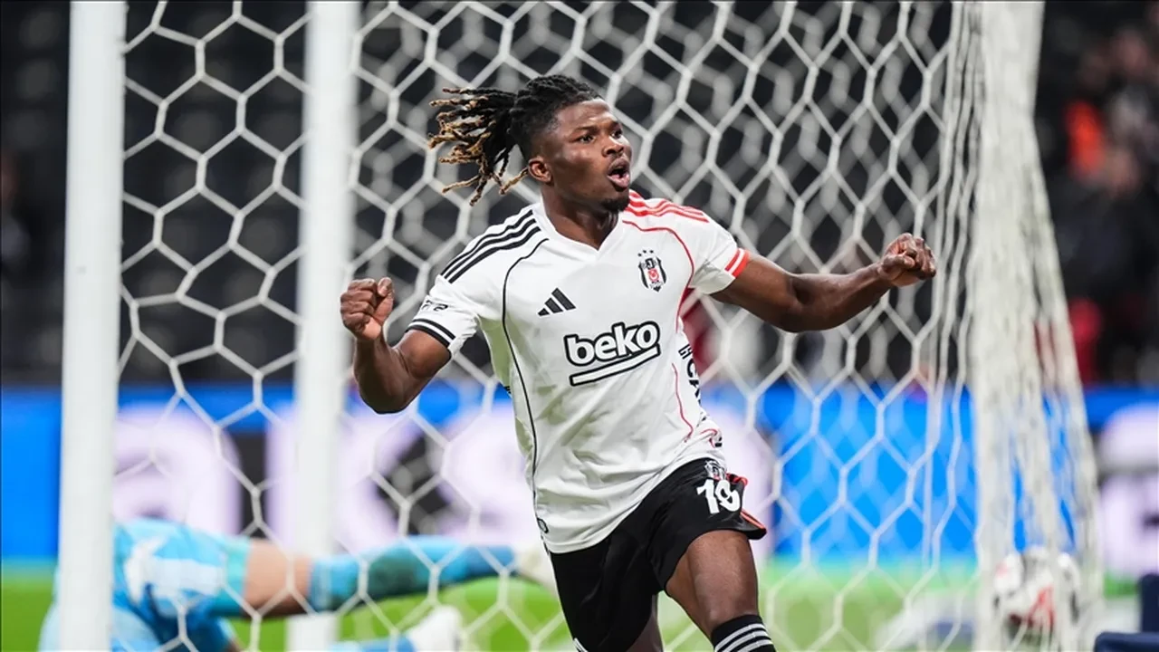 Beşiktaş'ta sürpriz El Bilal Toure kararı! Sergen Yalçın'dan şaşırtan hamle