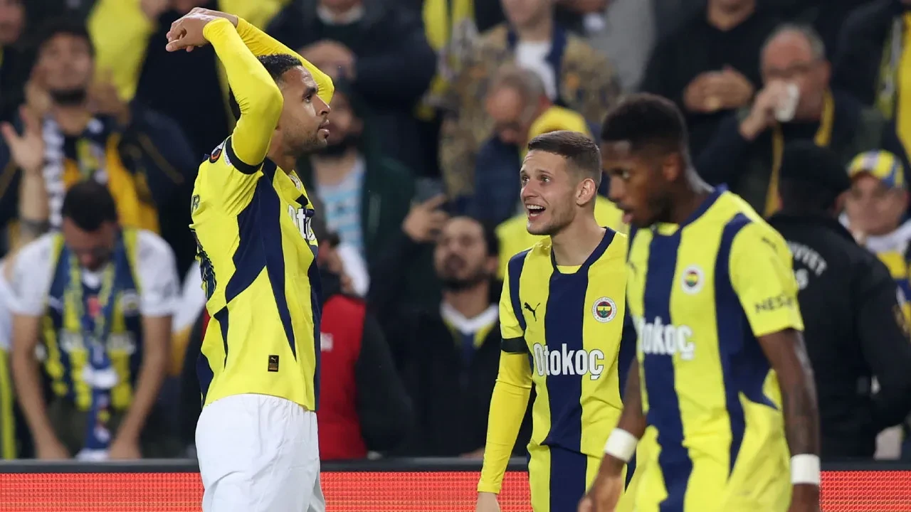 Fenerbahçe'de flaş ayrılık! Sebastian Szymanski'nin yeni takımı belli oldu
