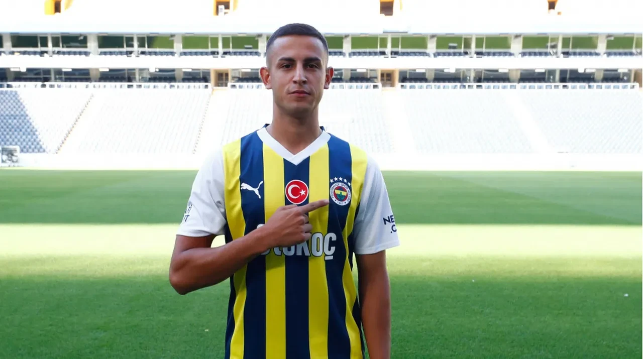 Fenerbahçe'de sürpriz ayrılık: Orta sahada veda!