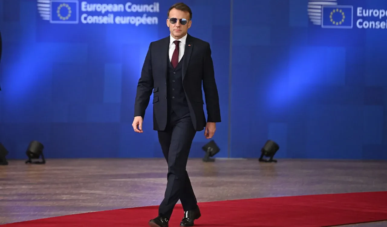 Macron piyasaları salladı! Taktığı gözlükle hisseler uçtu, siteler çöktü, stoklar tükendi