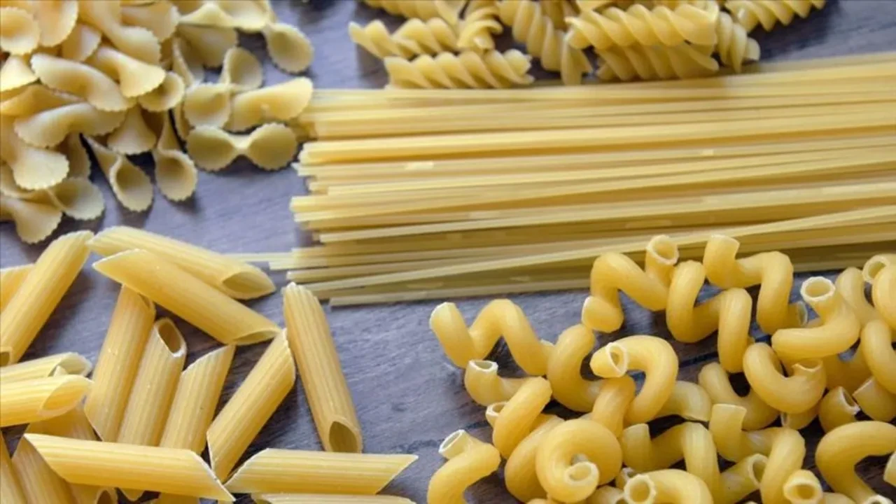 Makarna suyunu lavaboya dökenler lezzeti çöpe atıyor: İtalyan şeflerin 'Sıvı Altın' dediği o suyla neler yapılır?