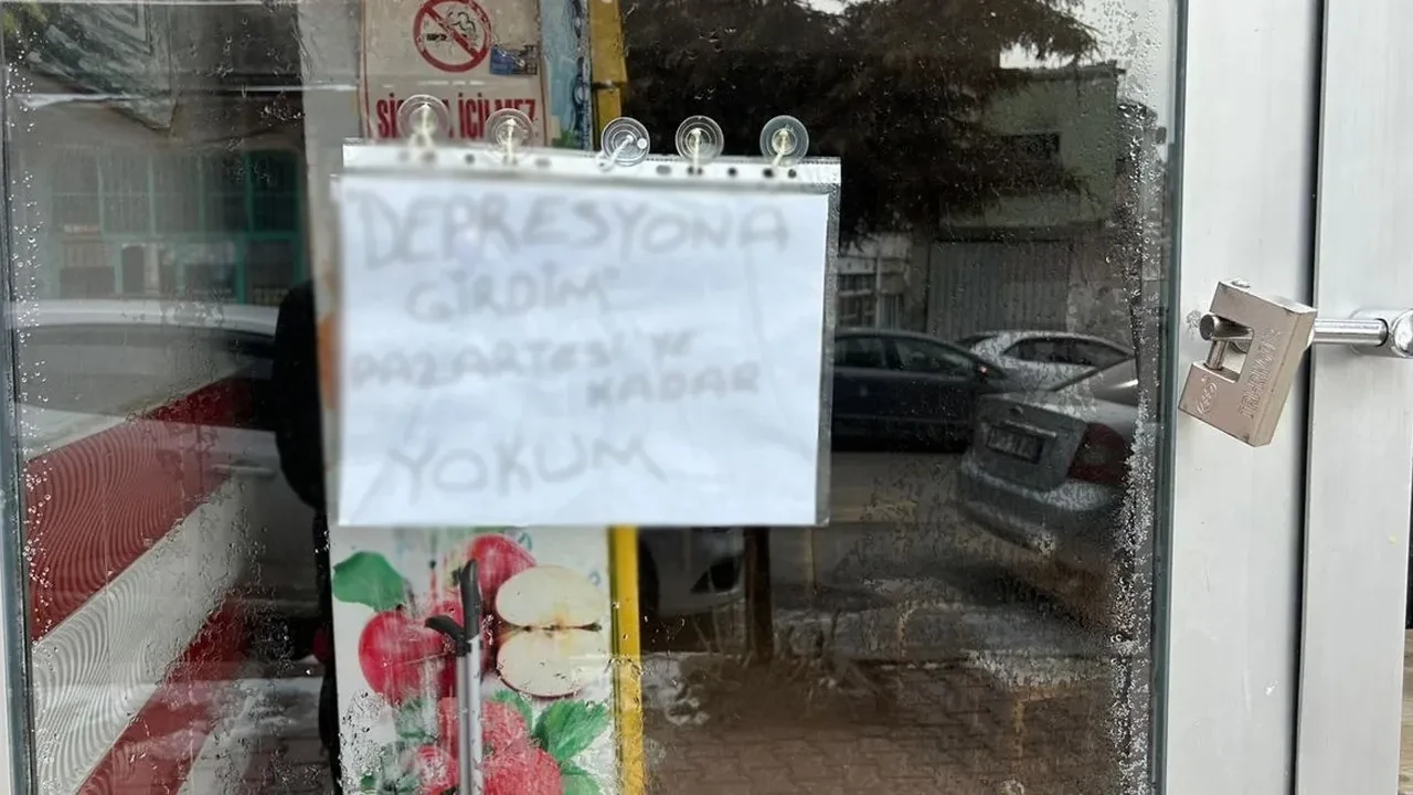 Niğde'de esnafın dükkana astığı not şoke etti! 'Depresyona girdim, pazartesiye kadar yokum'