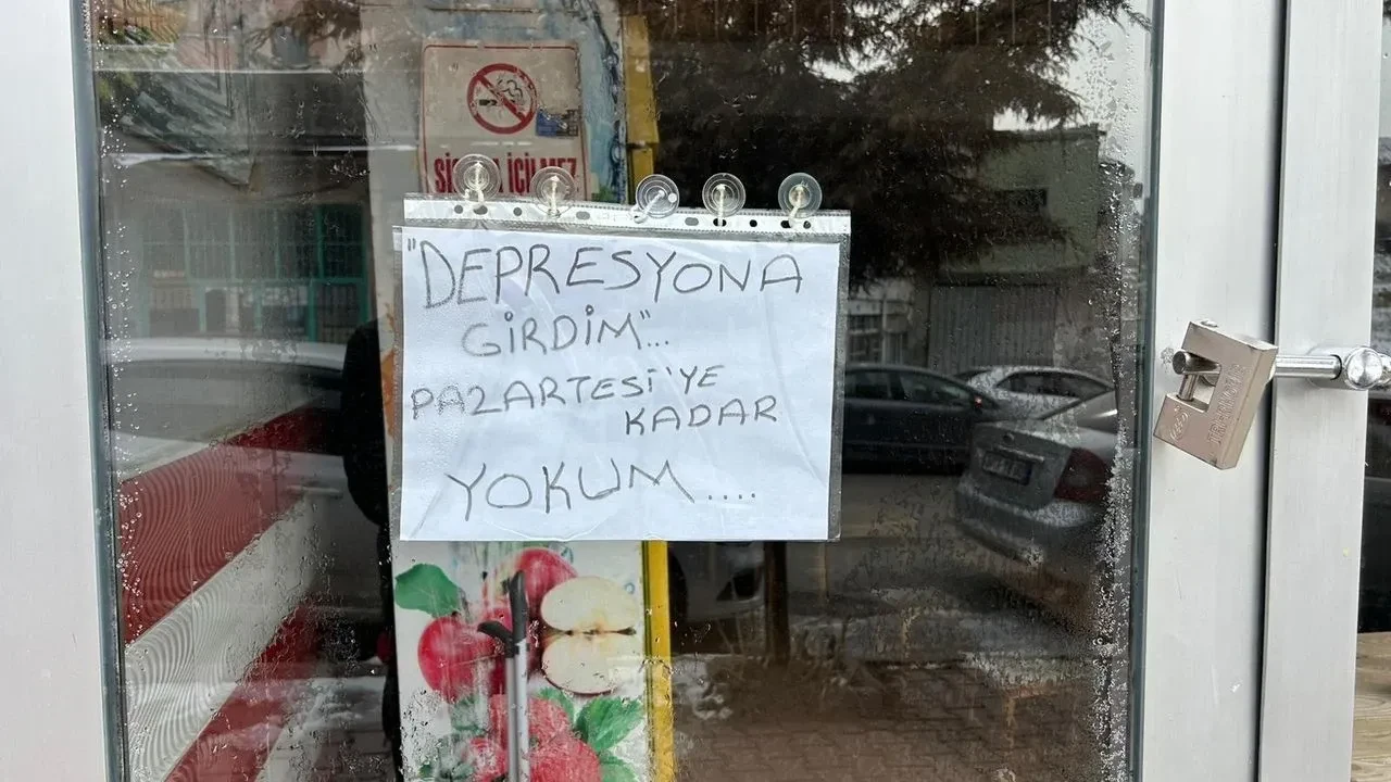 Niğde'de esnafın dükkana astığı not şoke etti! 'Depresyona girdim, pazartesiye kadar yokum'
