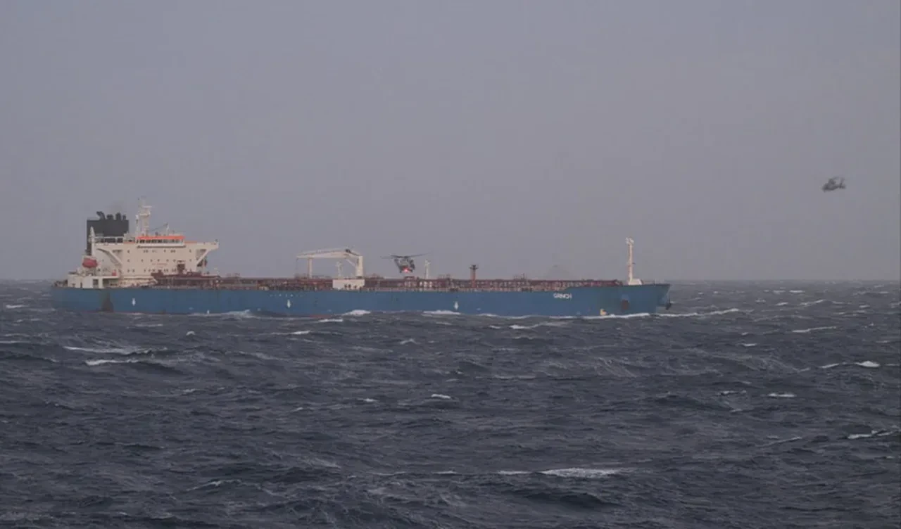 Rusya'nın Gölge Filosu'na bir darbe de İngiltere ve Fransa'dan! Akdeniz'de tankere çıkarma operasyonu