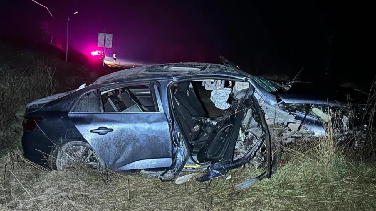 Takla atan otomobil hurdaya döndü: 1 ölü, 3 yaralı