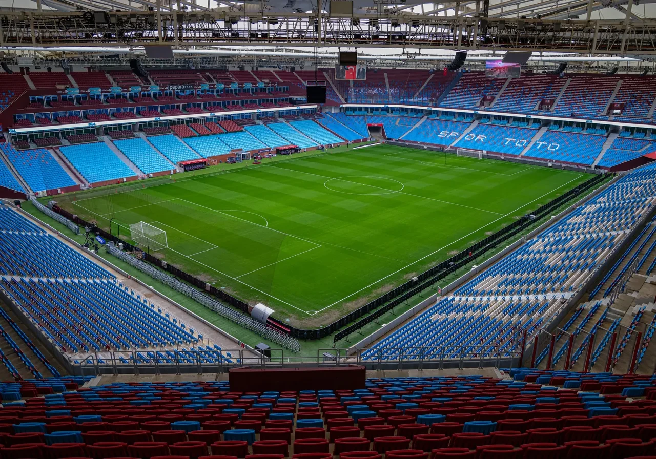 Trabzonspor Kasımpaşa'yı mağlup etti: Karadeniz'de şık golle galibiyet!