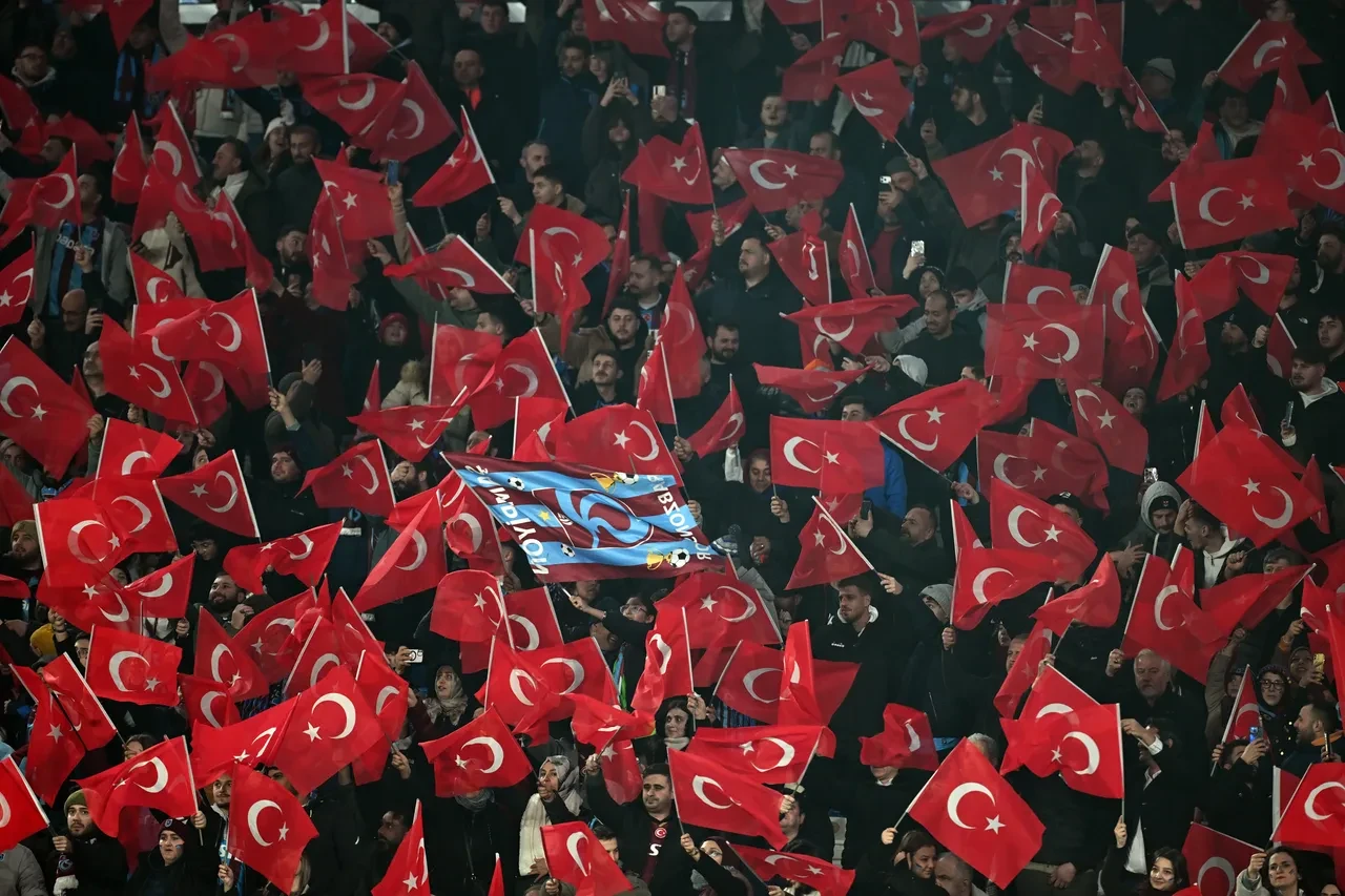 Trabzonspor Kasımpaşa'yı mağlup etti: Karadeniz'de şık golle galibiyet!