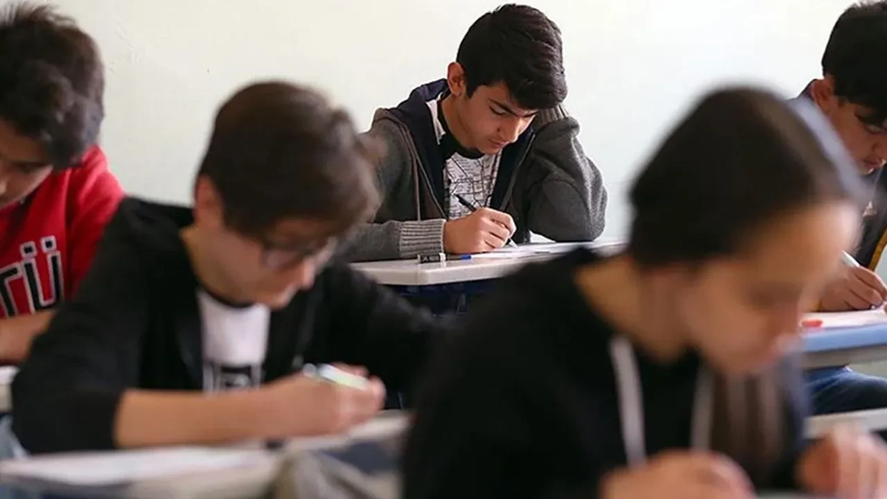 Yurtdışında lise eğitimine talep arttı! Üniversiteye kolay geçiş de mümkün: Fiyatlar 23 bin eurodan başlıyor