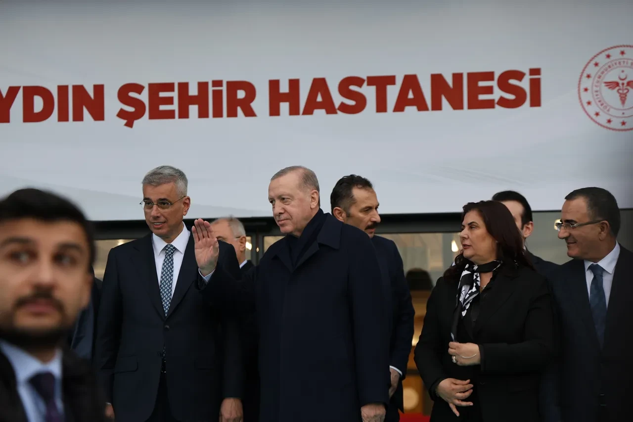 Cumhurbaşkanı Erdoğan 'Artık İzmir'e gitmeyeceksiniz' diyerek açılışını yaptı: Aydın'a dev şehir hastanesi