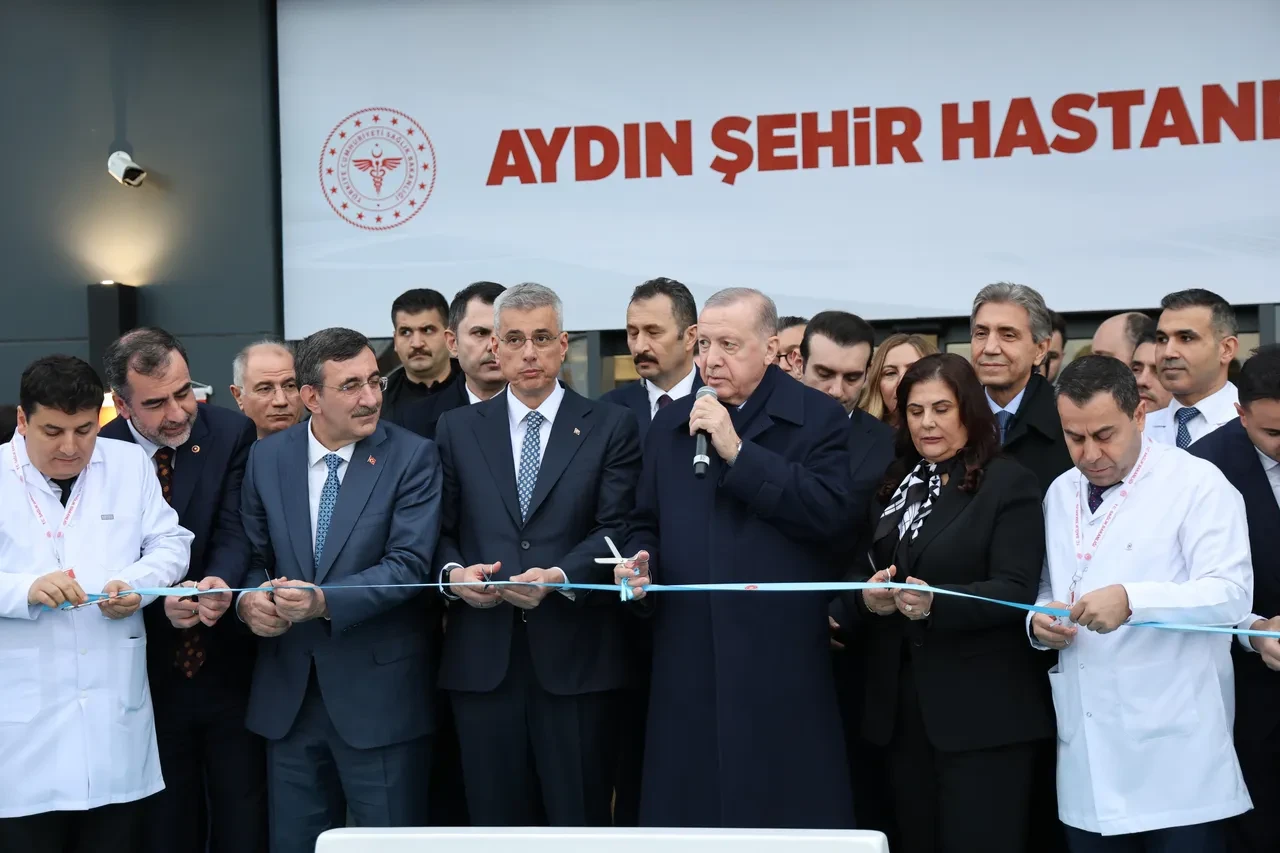Cumhurbaşkanı Erdoğan 'Artık İzmir'e gitmeyeceksiniz' diyerek açılışını yaptı: Aydın'a dev şehir hastanesi