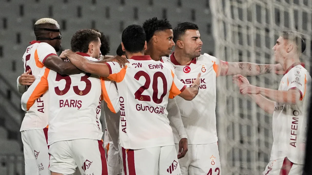 /spor/galatasaray-fatih-karagumruk-deplasmaninda-super-lig-canli-mac-anlatimi-3278242