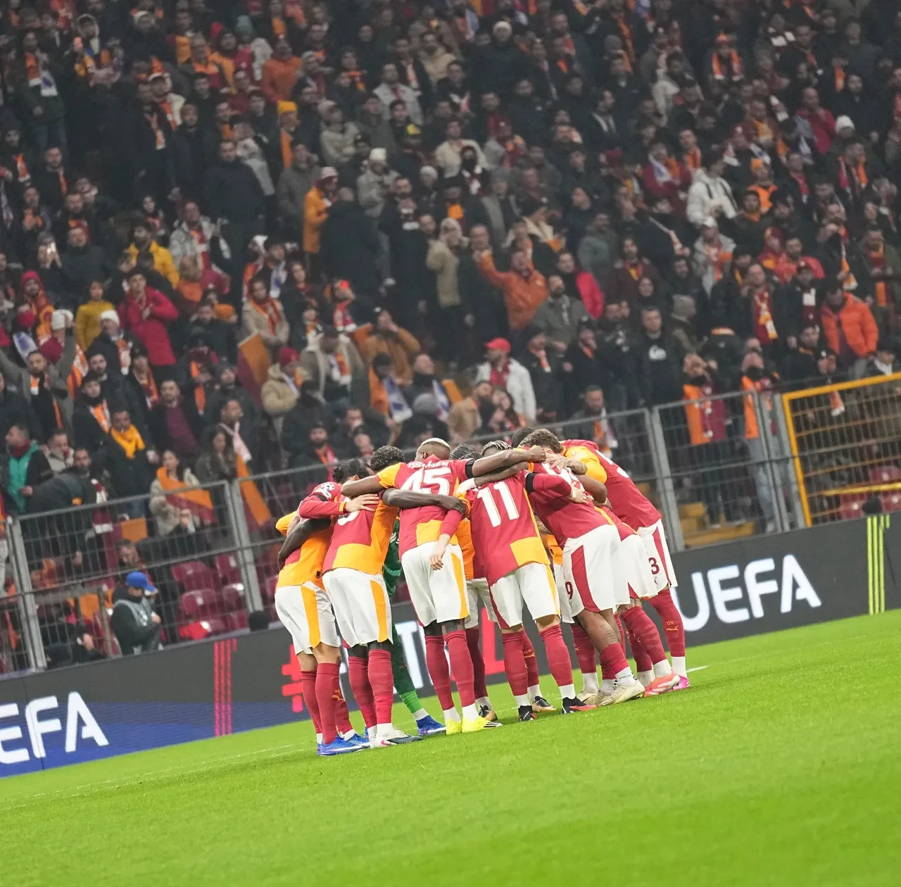 Galatasaray Fatih Karagümrük deplasmanında | SÜPER LİG CANLI MAÇ ANLATIMI